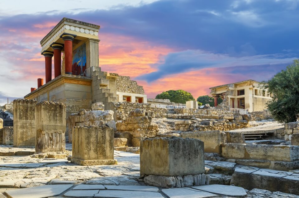 Knossos tour chania